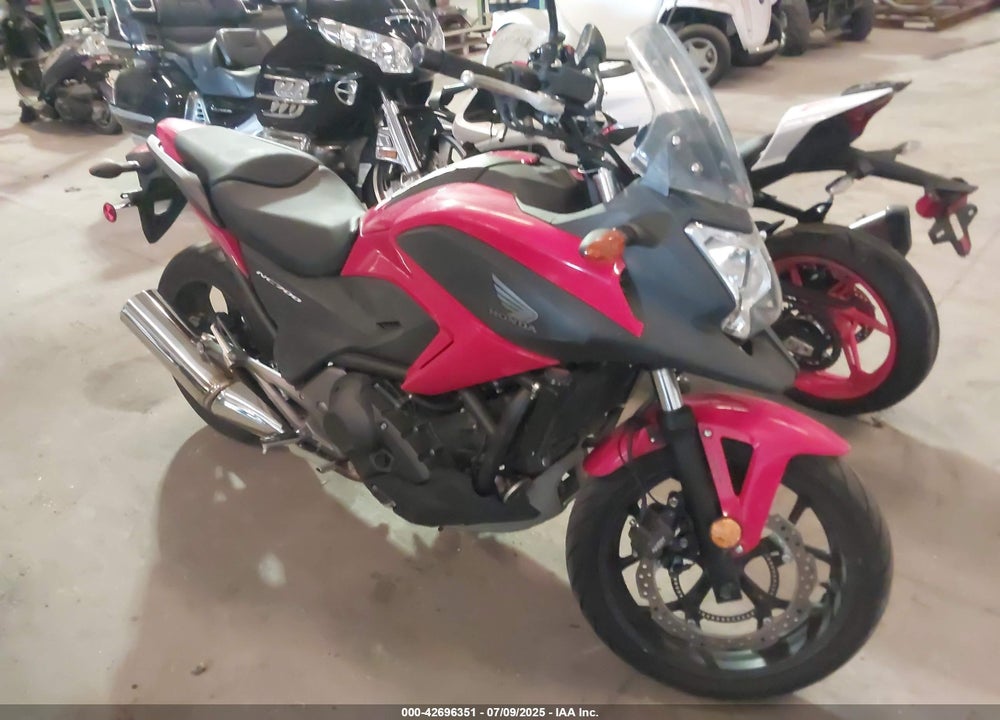 2015 HONDA NC700XD VIN: JH2RC6341FK100127