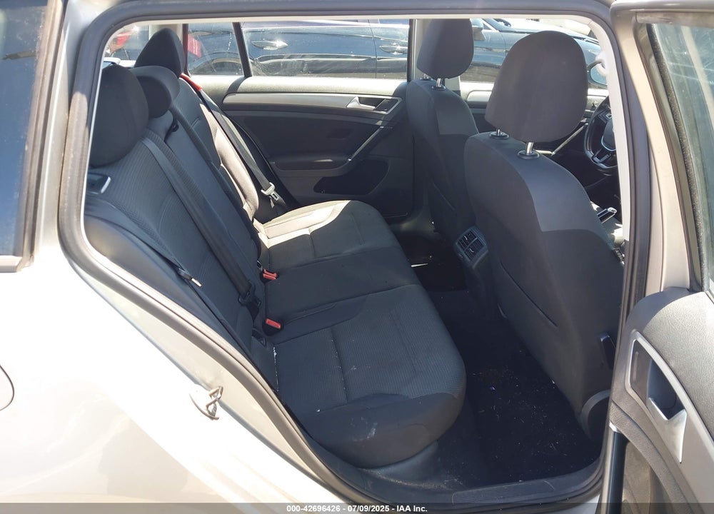 2016 VOLKSWAGEN GOLF SPORTWAGEN TSI S 4-DOOR VIN: 3VWC17AU3GM514286