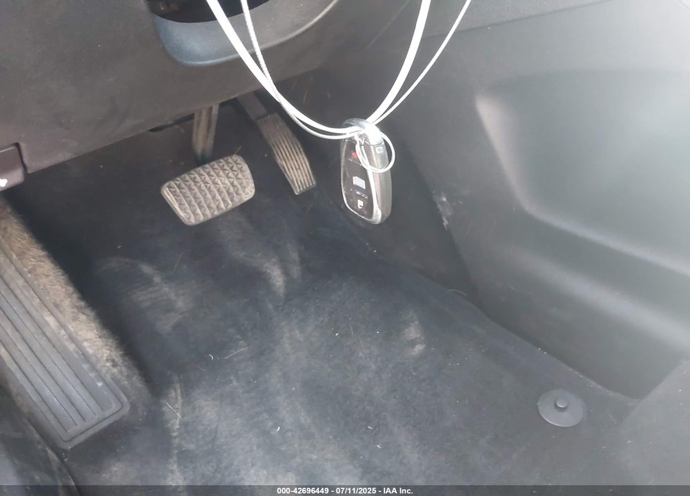 2019 CHEVROLET EQUINOX VIN: 2GNAXHEV2K6297843