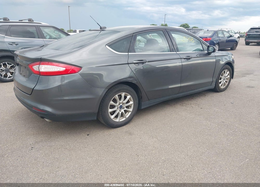 2015 FORD FUSION S VIN: 3FA6P0G72FR183733