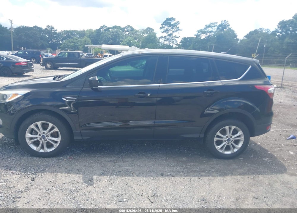 2017 FORD ESCAPE VIN: 1FMCU9GD8HUE90122