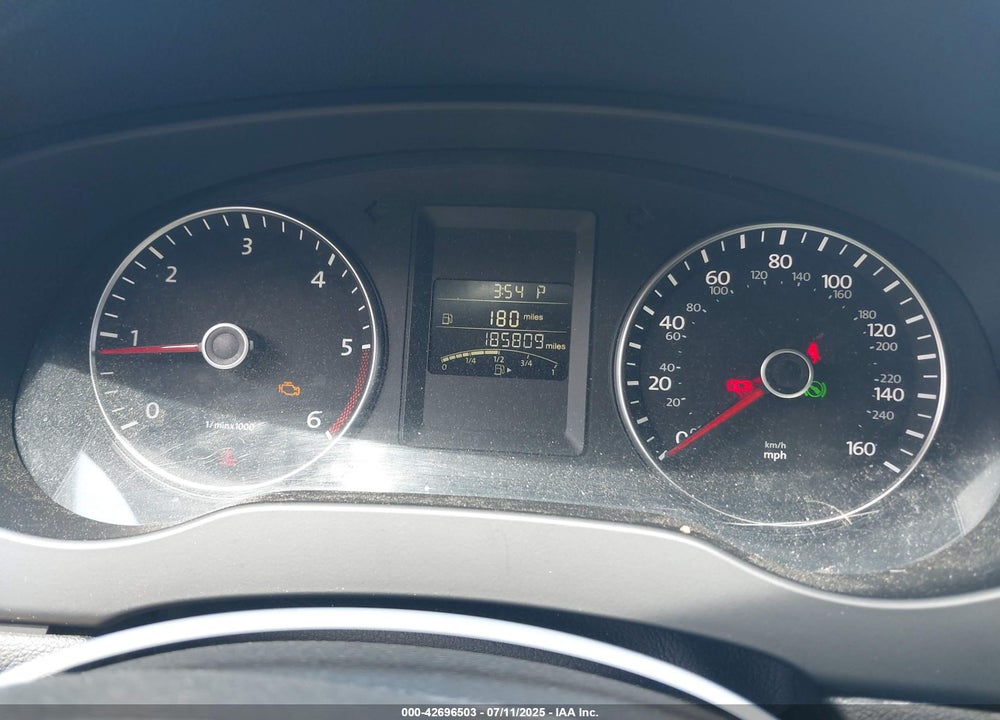 2014 VOLKSWAGEN JETTA VIN: 3VWLL7AJXEM416059