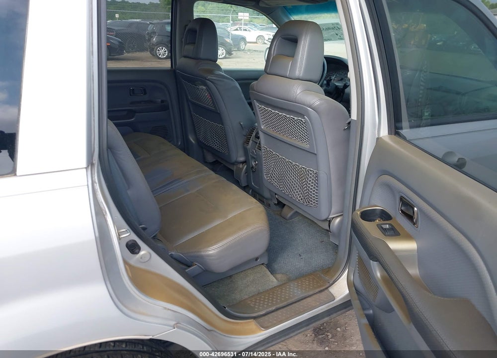 2004 HONDA PILOT VIN: 2HKYF18504H507142