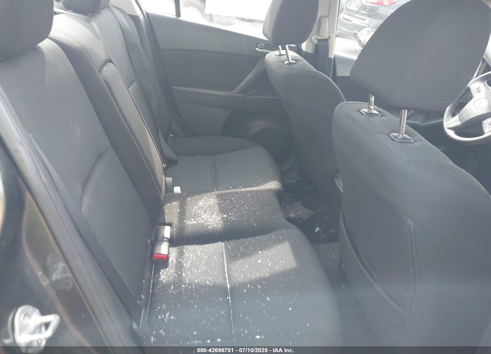 2011 MAZDA 3 VIN: JM1BL1VG8B1448205