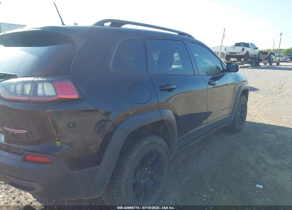 2019 JEEP CHEROKEE VIN: 1C4PJMBX3KD483895