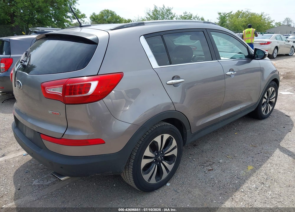 2011 KIA SPORTAGE VIN: KNDPC3A64B7120582