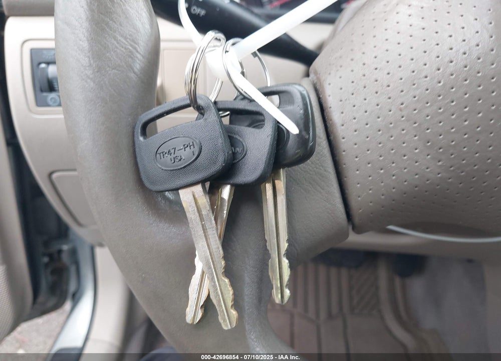 2004 TOYOTA COROLLA CE VIN: JTDBR32E342035487