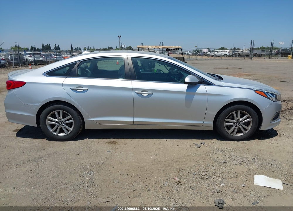 2017 HYUNDAI SONATA VIN: 5NPE24AF1HH573207