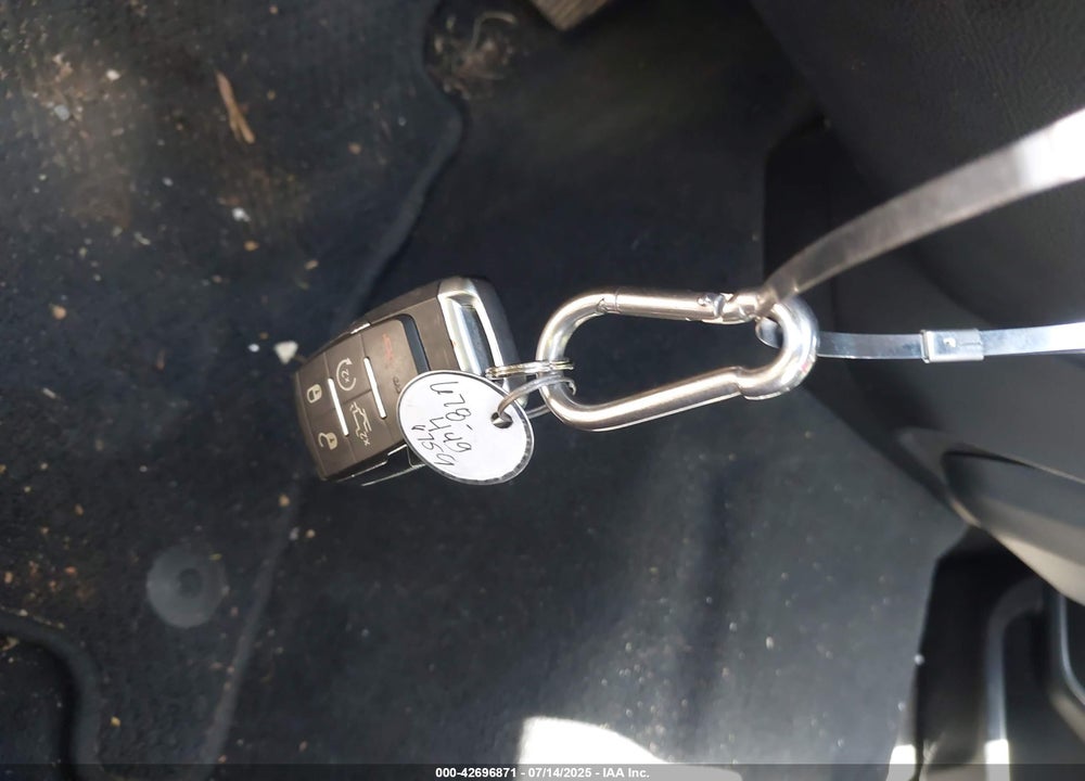 2022 RAM 1500 VIN: 1C6RREJT0NN230819