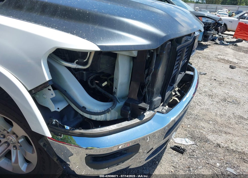 2022 RAM 1500 VIN: 1C6RREJT0NN230819