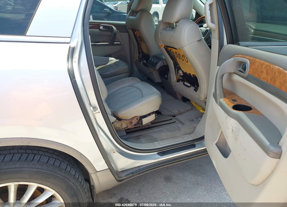 2010 BUICK ENCLAVE VIN: 5GALVBED7AJ185571