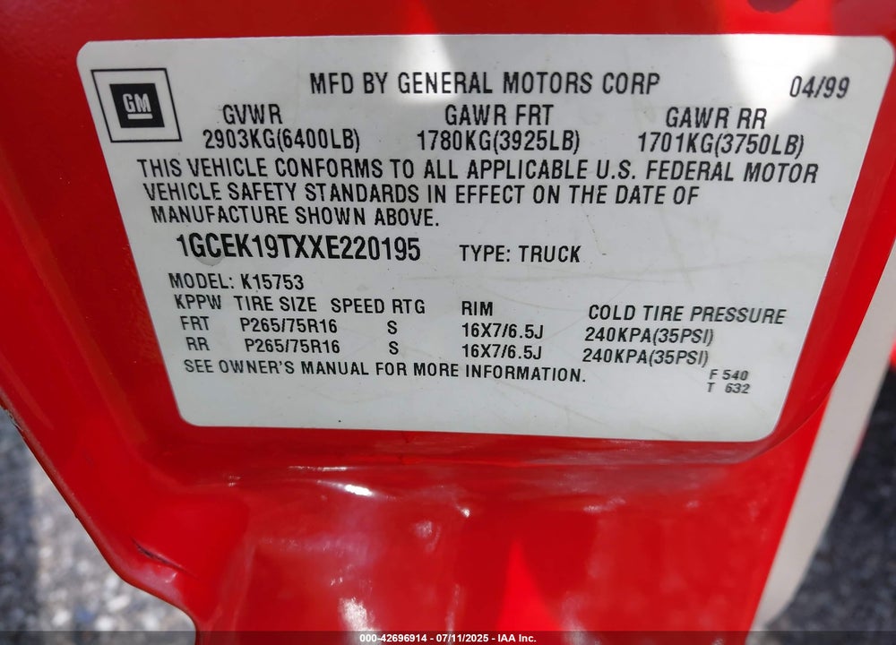 1999 CHEVROLET SILVERADO K1500 VIN: 1GCEK19TXXE220195