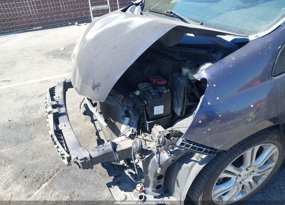 2010 HONDA FIT VIN: JHMGE8H47AS000393