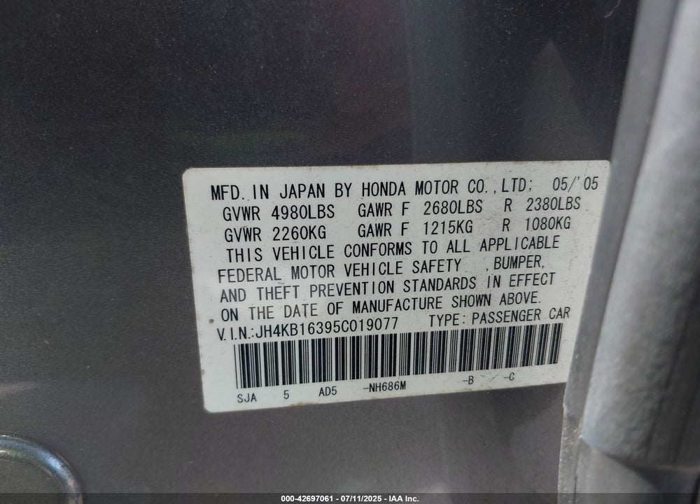 2005 ACURA RL 3.5 VIN: JH4KB16395C019077