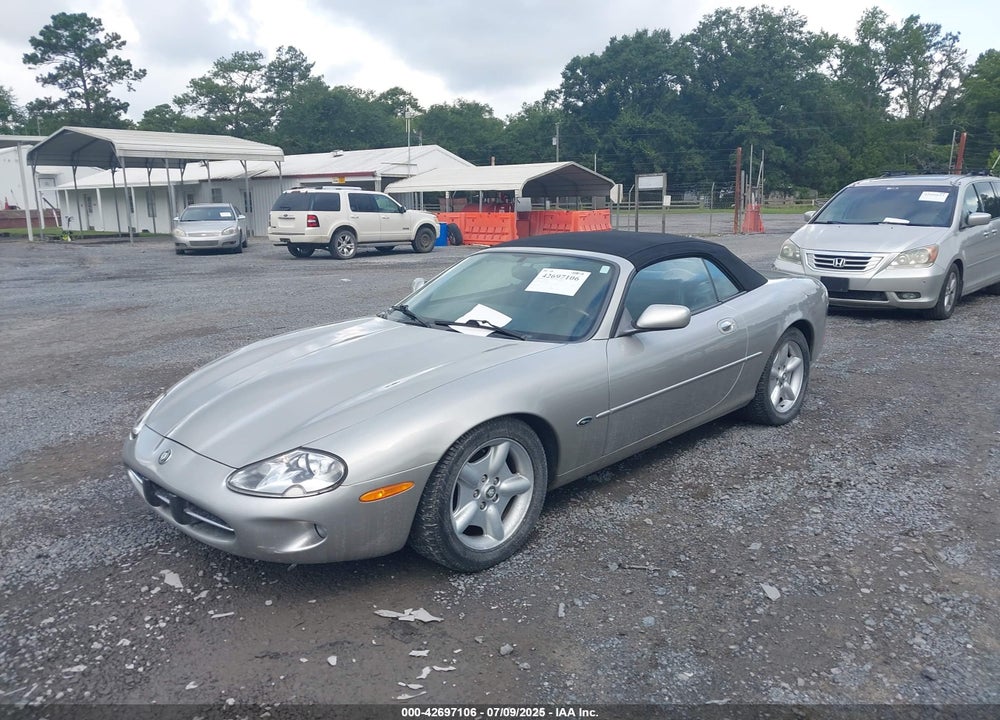 1998 JAGUAR XK8 VIN: SAJGX2249WC025543