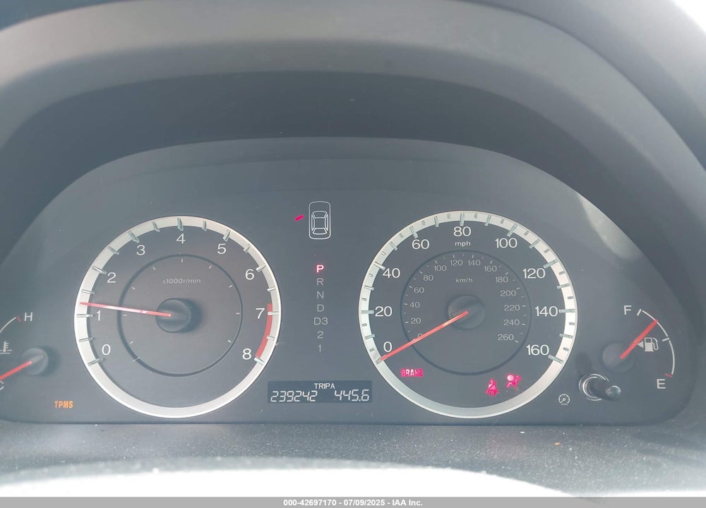 2011 HONDA ACCORD VIN: 1HGCP2F38BA017634
