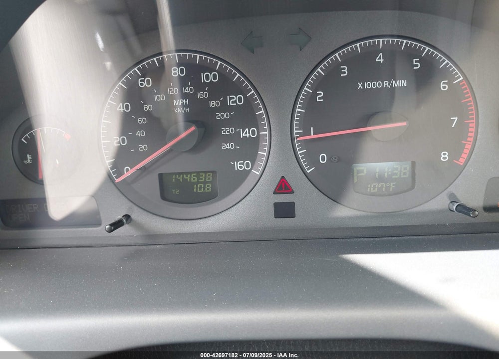2002 VOLVO S60 2.4T VIN: YV1RS58D722119218