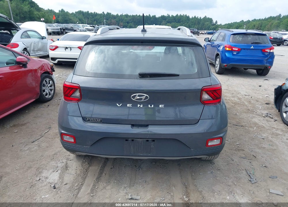 2023 HYUNDAI VENUE VIN: KMHRC8A3XPU266646