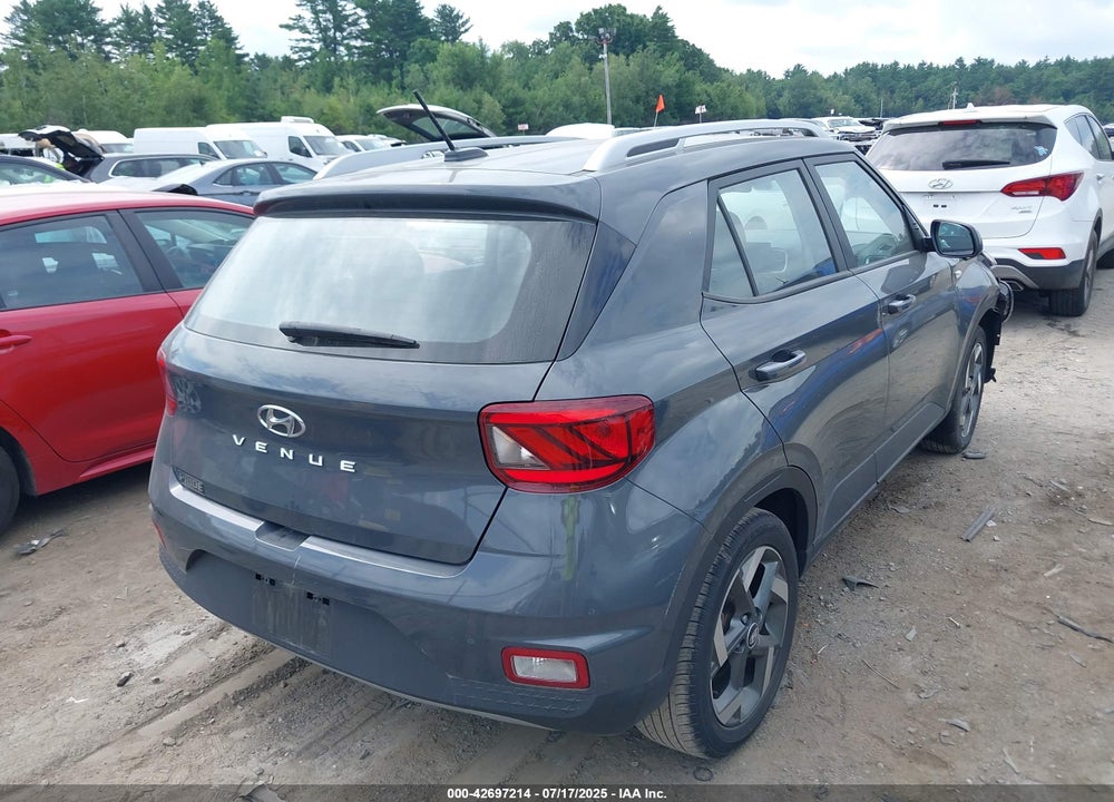 2023 HYUNDAI VENUE VIN: KMHRC8A3XPU266646
