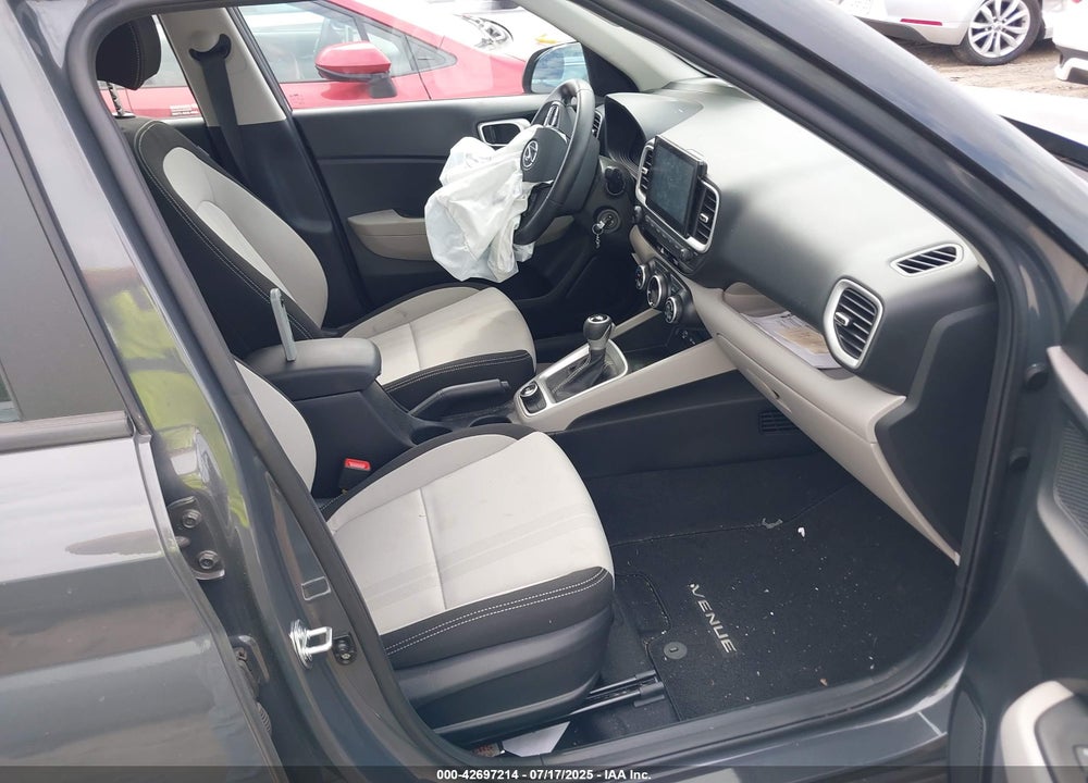 2023 HYUNDAI VENUE VIN: KMHRC8A3XPU266646