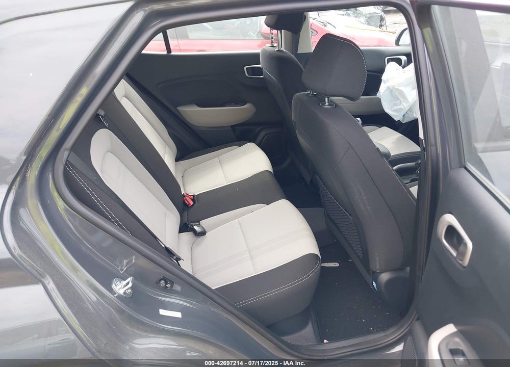 2023 HYUNDAI VENUE VIN: KMHRC8A3XPU266646