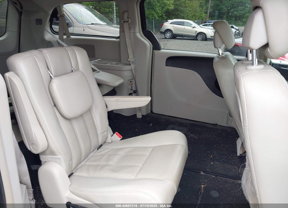 2013 CHRYSLER TOWN & COUNTRY TOURING VIN: 2C4RC1BG1DR743535