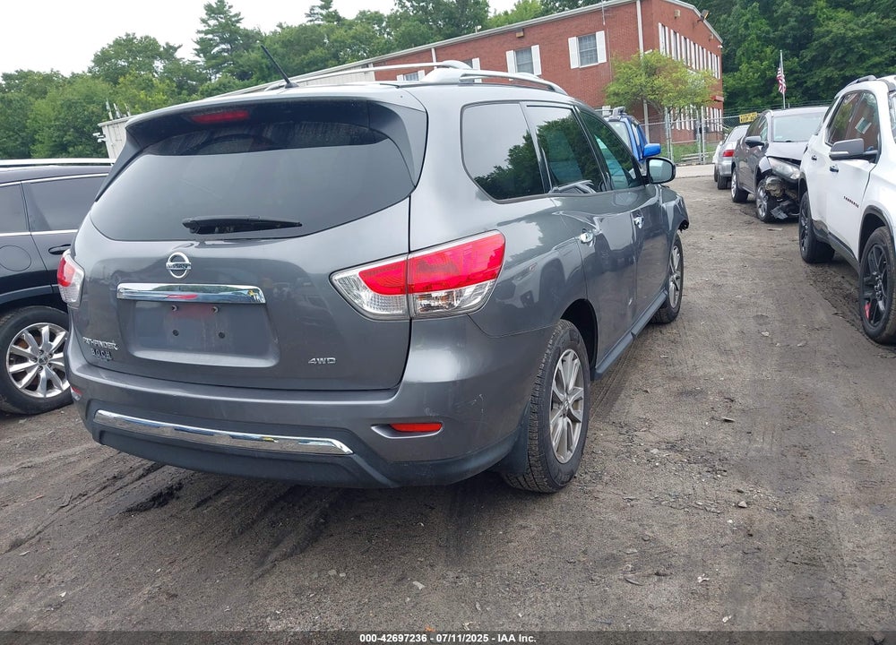 2015 NISSAN PATHFINDER S VIN: 5N1AR2MM3FC675623