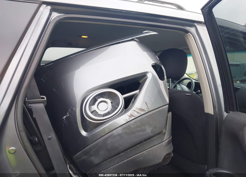 2015 NISSAN PATHFINDER S VIN: 5N1AR2MM3FC675623