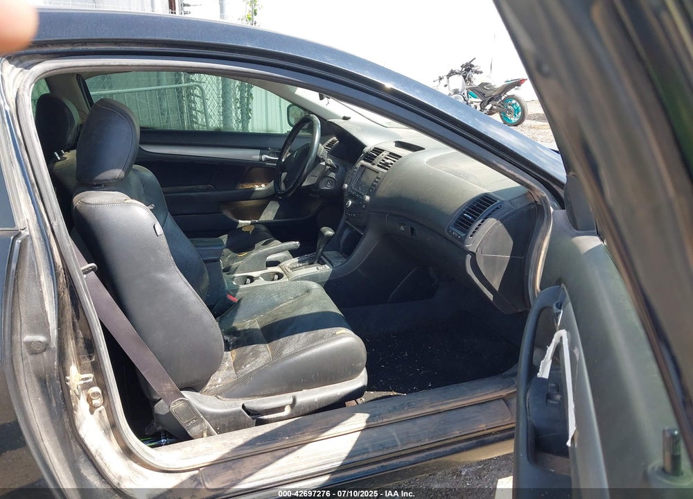 2004 HONDA ACCORD 3.0 EX VIN: 1HGCM82754A022071