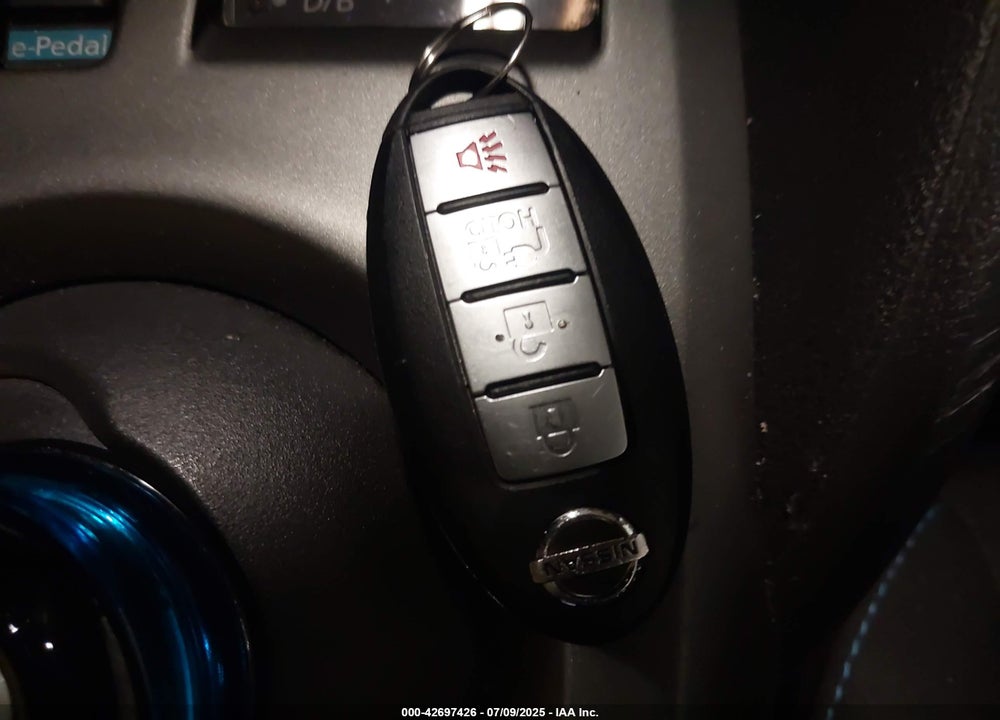 2018 NISSAN LEAF VIN: 1N4AZ1CP7JC309978