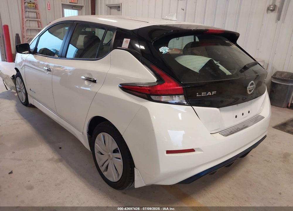 2018 NISSAN LEAF VIN: 1N4AZ1CP7JC309978