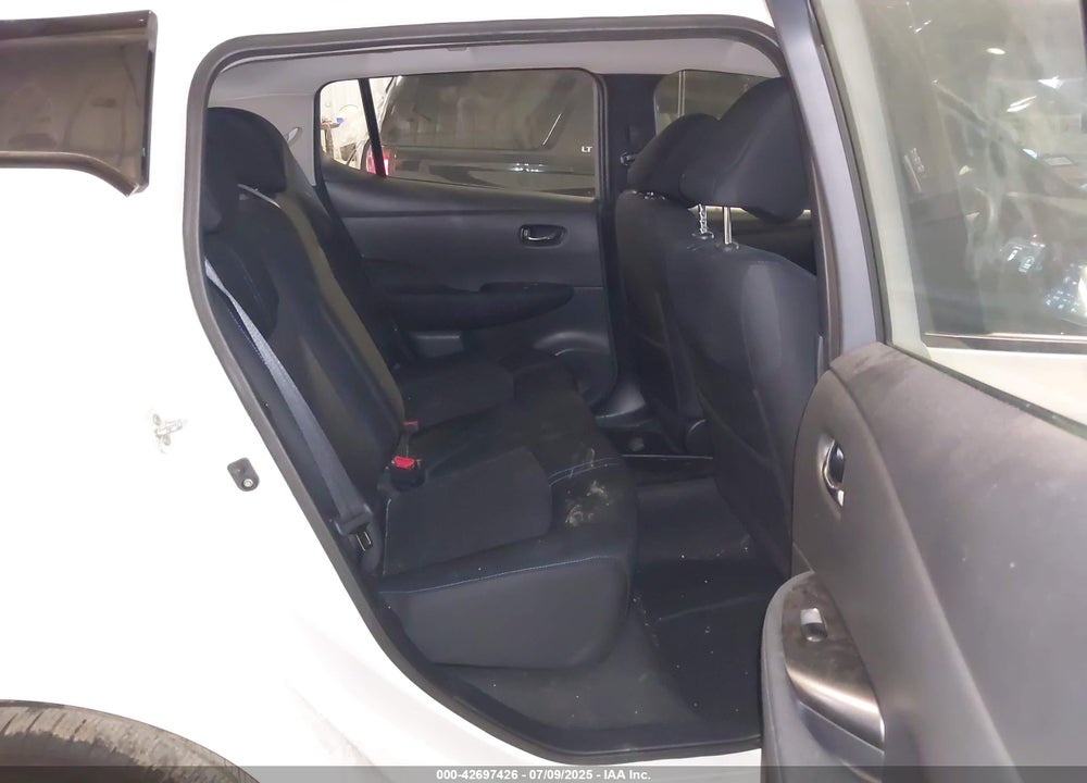 2018 NISSAN LEAF VIN: 1N4AZ1CP7JC309978