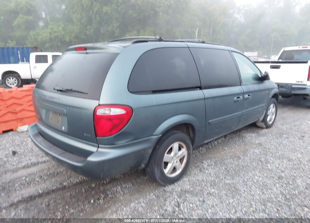 2007 DODGE GRAND CARAVAN SXT VIN: 2D8GP44L87R268141