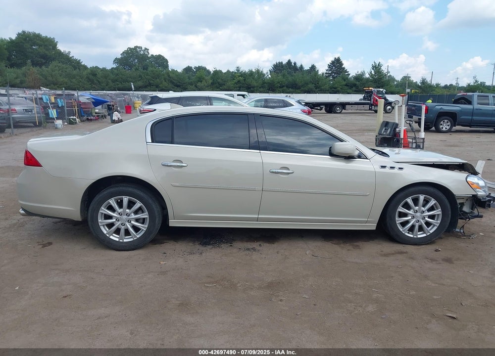 2011 BUICK LUCERNE VIN: 1G4HC5EM7BU123594