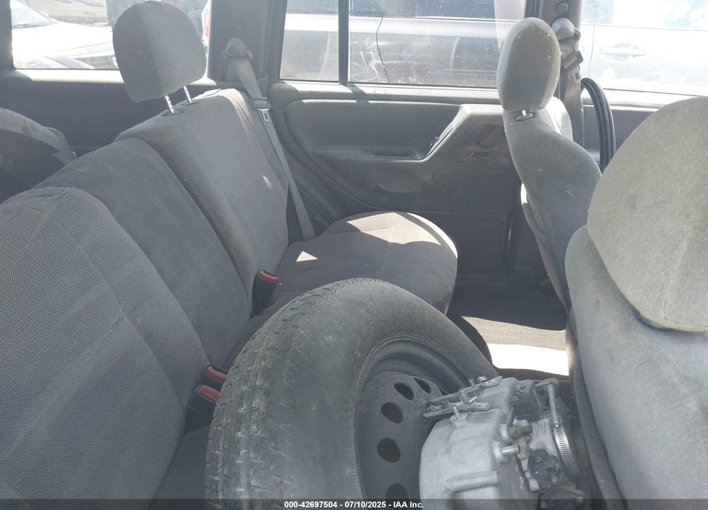 2001 JEEP GRAND CHEROKEE LAREDO VIN: 1J4GW48S91C644083