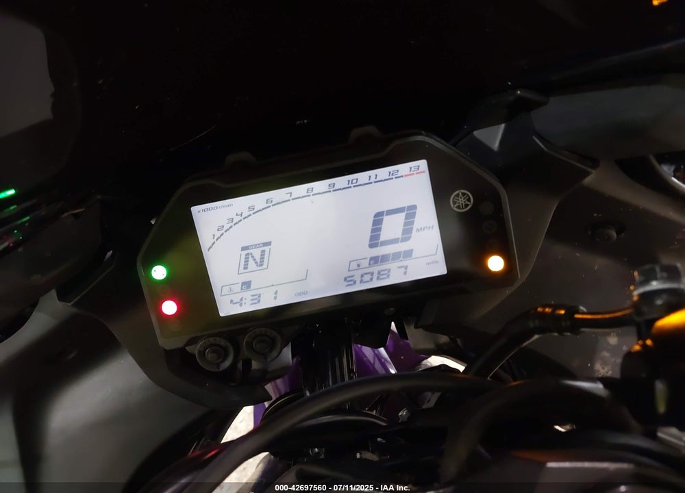 2023 YAMAHA YZFR3 A VIN: MH3RH18Y7PK010024