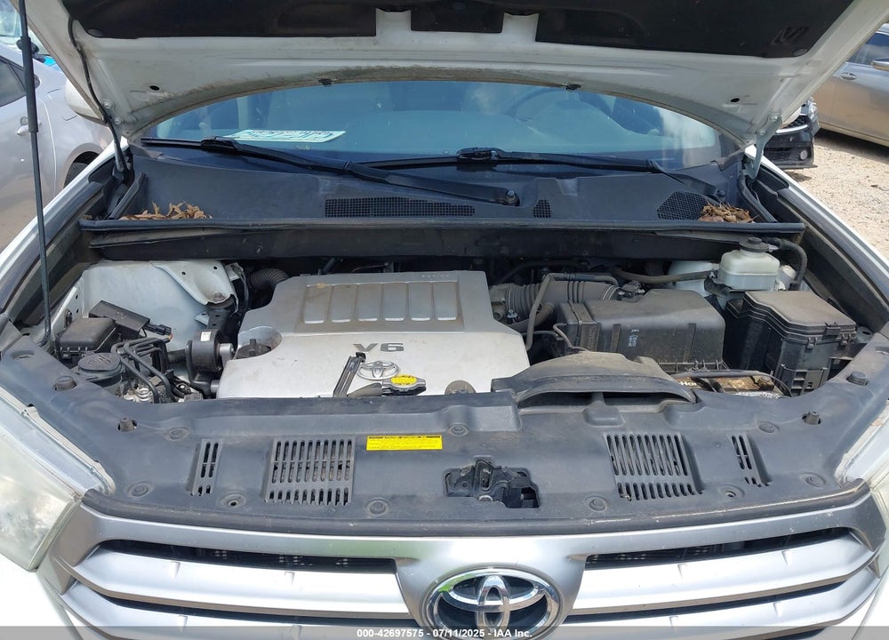 2013 TOYOTA HIGHLANDER BASE V6 VIN: 5TDZK3EH2DS106454