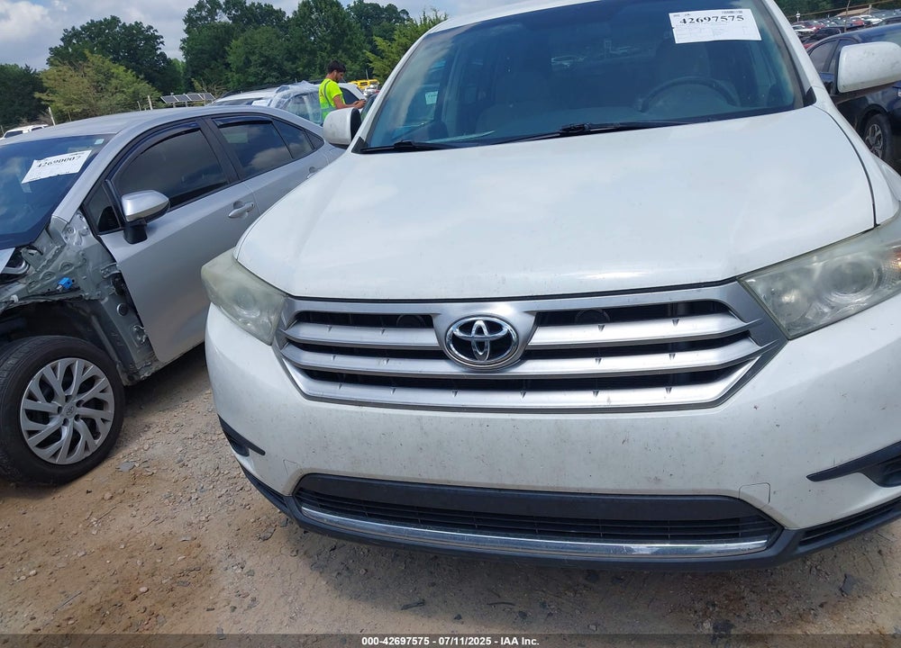 2013 TOYOTA HIGHLANDER BASE V6 VIN: 5TDZK3EH2DS106454