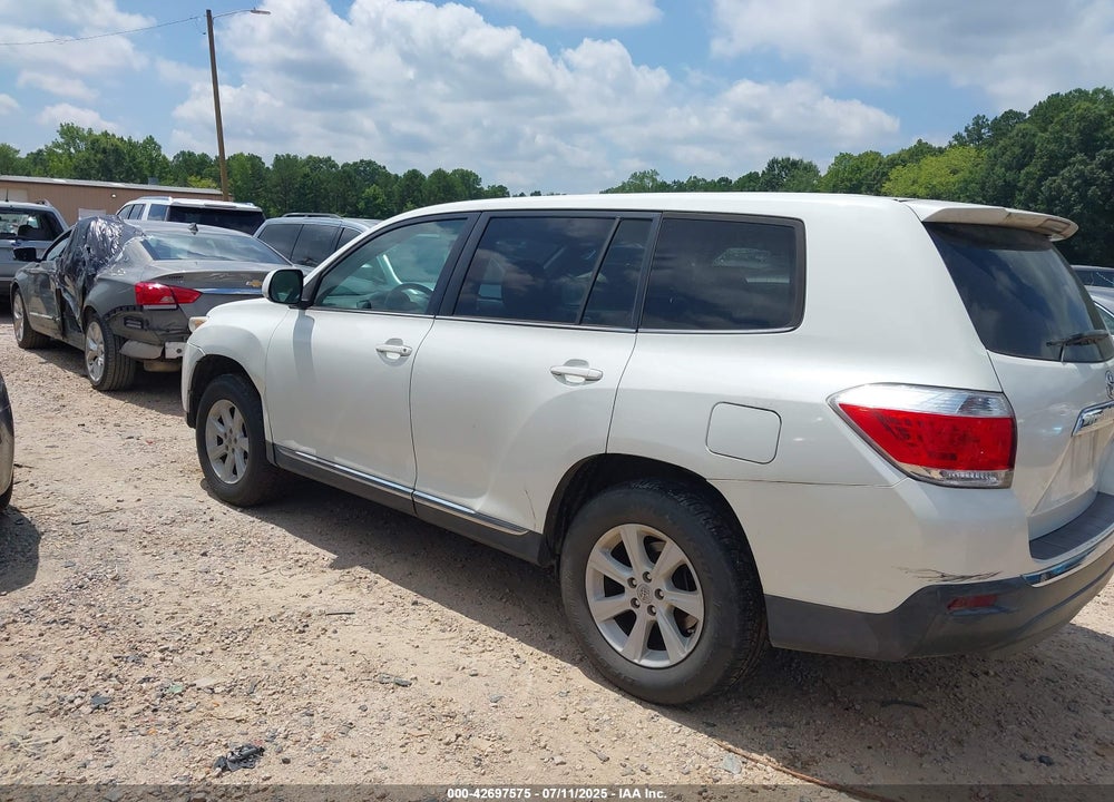 2013 TOYOTA HIGHLANDER BASE V6 VIN: 5TDZK3EH2DS106454