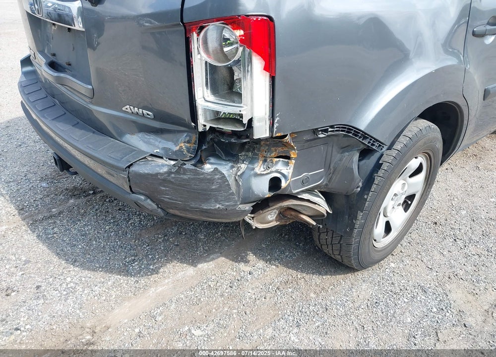 2011 HONDA PILOT VIN: 5FNYF4H24BB098226