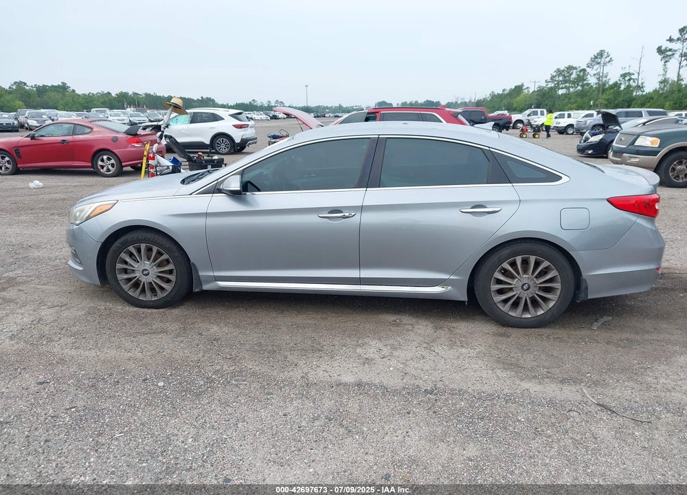 2015 HYUNDAI SONATA VIN: 5NPE34AF0FH196864