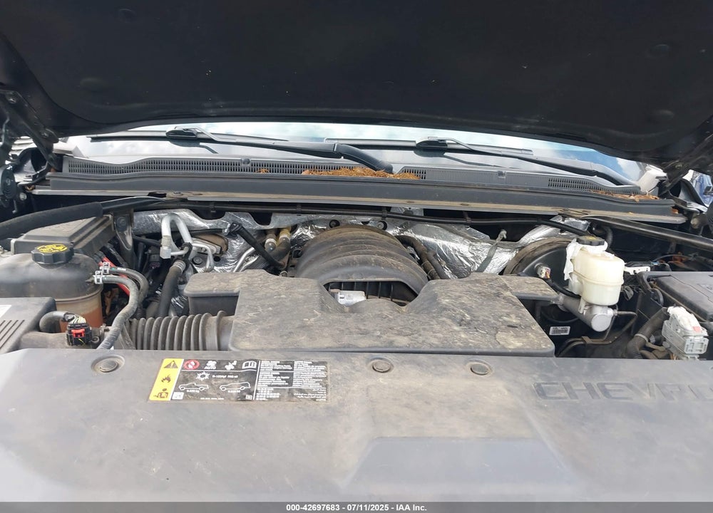 2018 CHEVROLET SUBURBAN LT VIN: 1GNSCHKC7JR240740