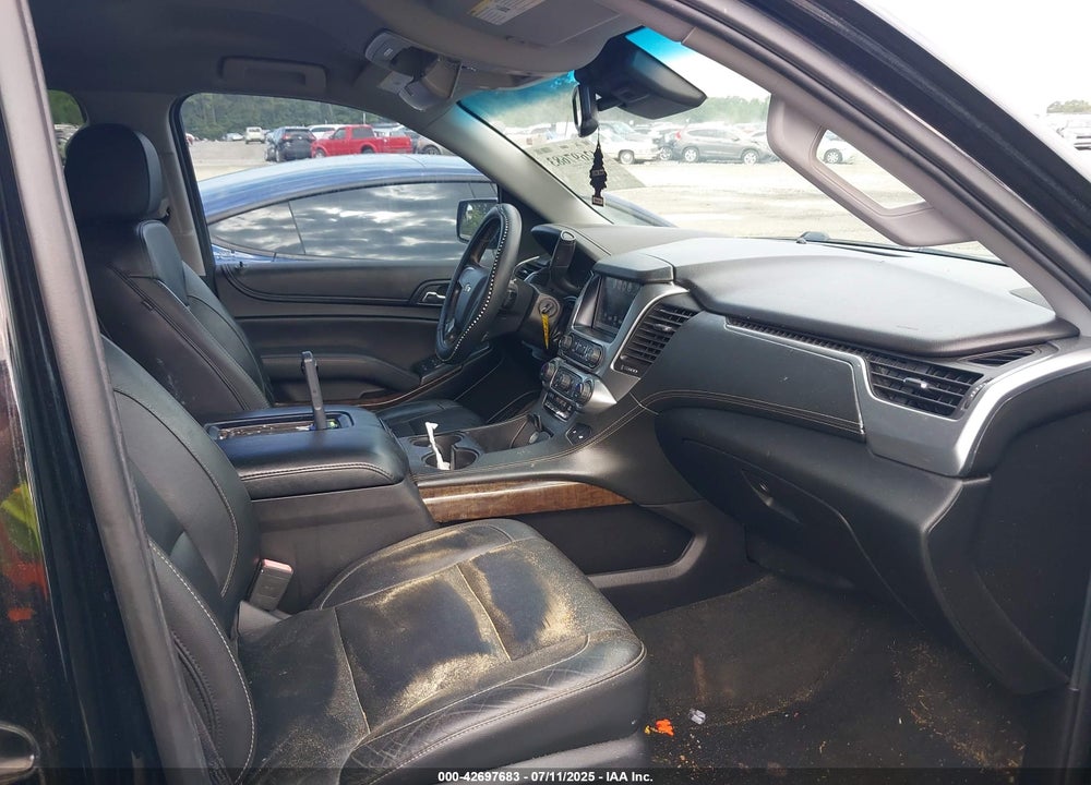 2018 CHEVROLET SUBURBAN LT VIN: 1GNSCHKC7JR240740