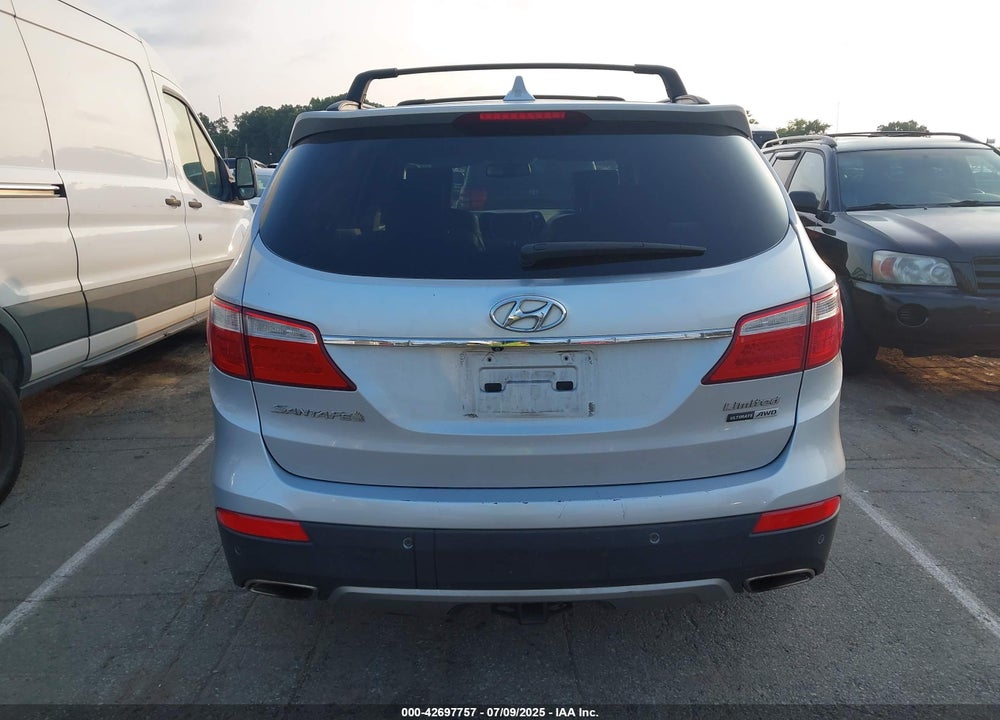 2015 HYUNDAI SANTA FE VIN: KM8SRDHF1FU130025