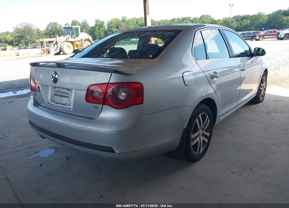 2005 VOLKSWAGEN JETTA 2.5 VIN: 3VWSG71K25M644310