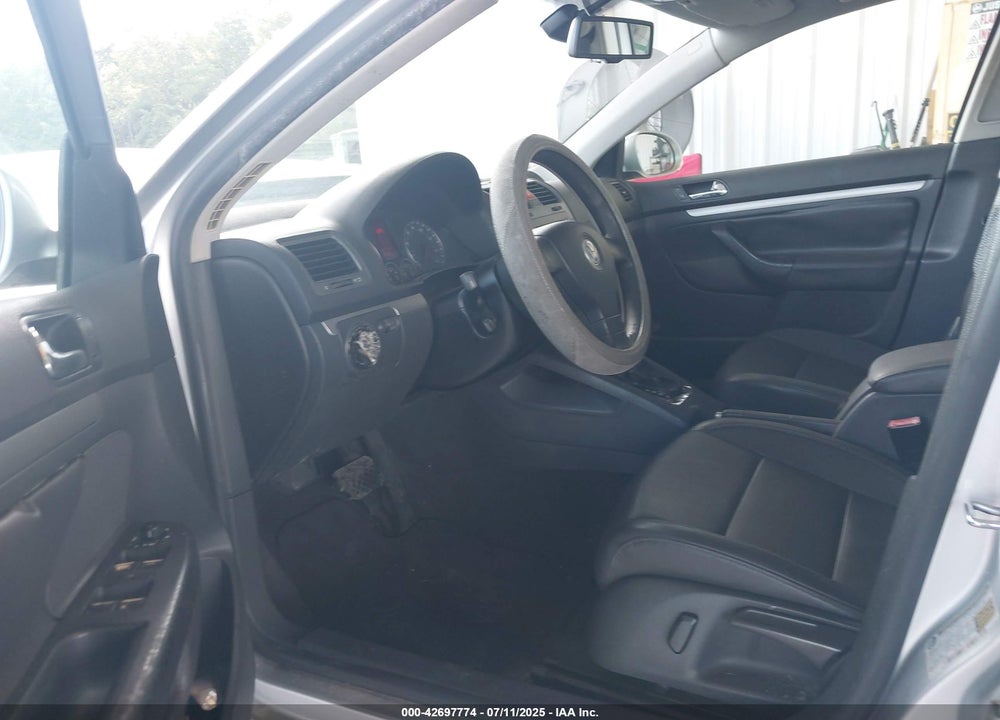 2005 VOLKSWAGEN JETTA 2.5 VIN: 3VWSG71K25M644310