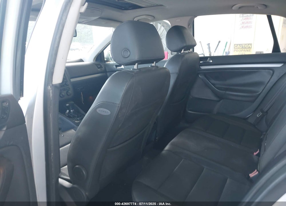 2005 VOLKSWAGEN JETTA 2.5 VIN: 3VWSG71K25M644310