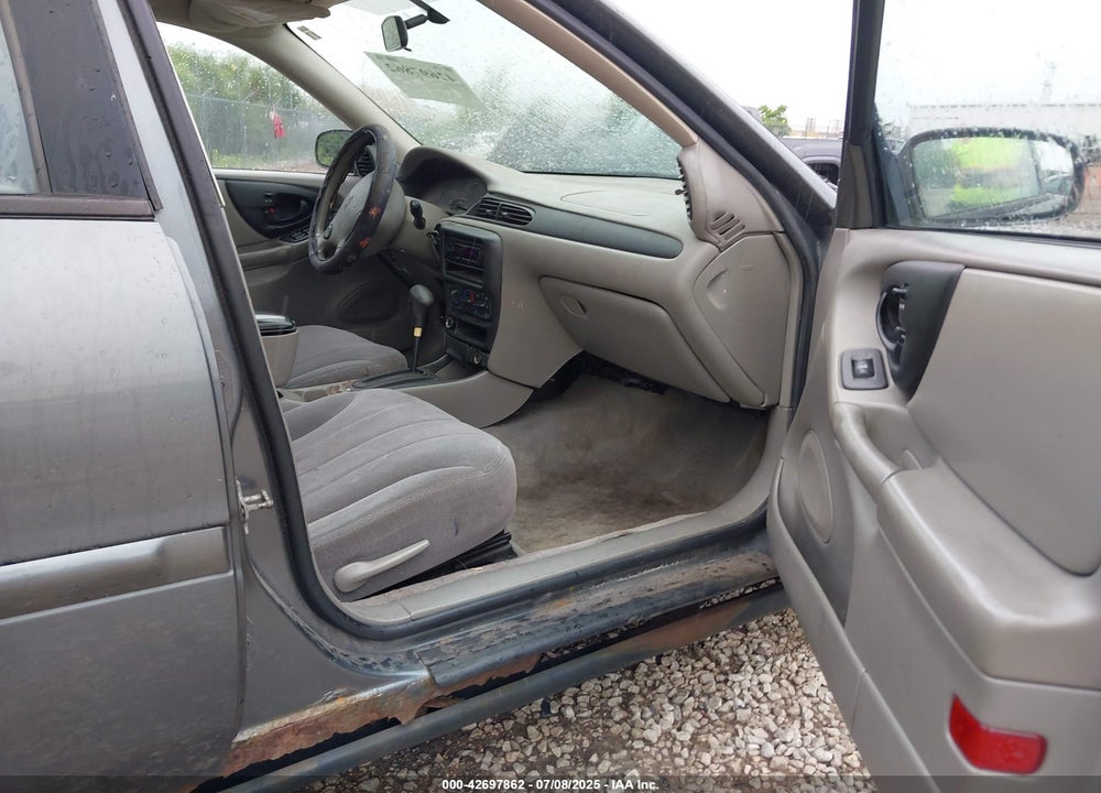 2005 CHEVROLET CLASSIC VIN: 1G1ND52F15M217784