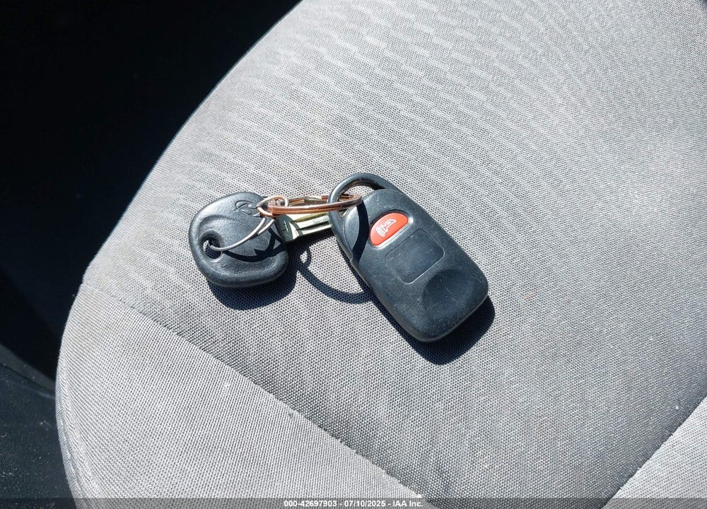 2015 HYUNDAI ELANTRA VIN: 5NPDH4AE7FH556698