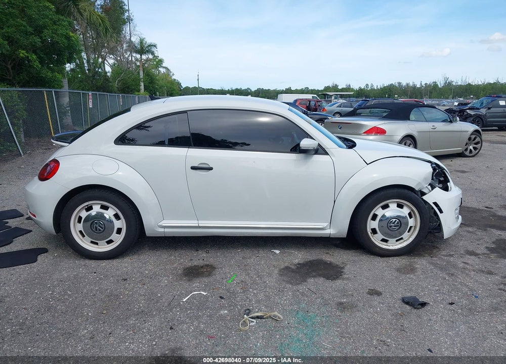 2015 VOLKSWAGEN BEETLE VIN: 3VWF17AT2FM656714